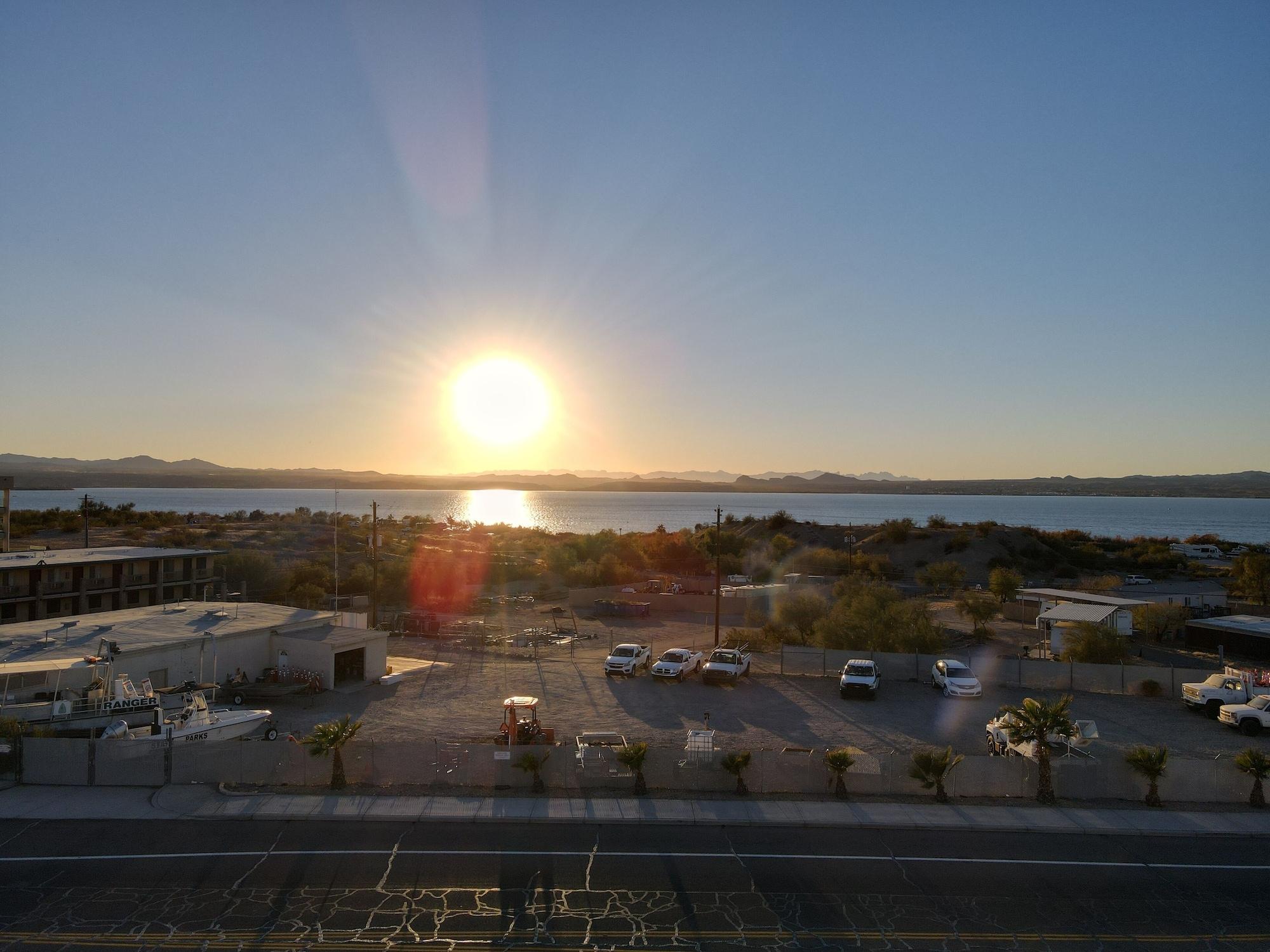 לייק הבאסו סיטי Travelodge By Wyndham Lake Havasu מראה חיצוני תמונה